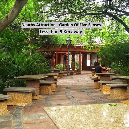 Oyo 62702 Golden Home Stay Új-Delhi Kültér fotó