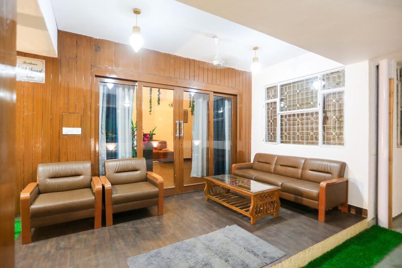 Oyo 62702 Golden Home Stay Új-Delhi Kültér fotó